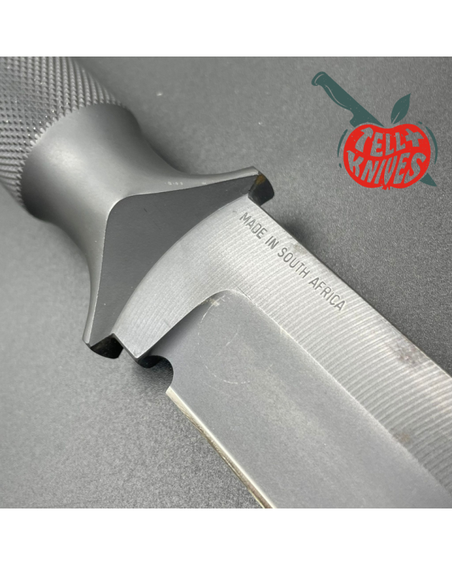 Chris Reeve fixed blade MARK V Made in South Africa D2 steel Chris Reeve fixed blade MARK V Made in South Africa D2 steel