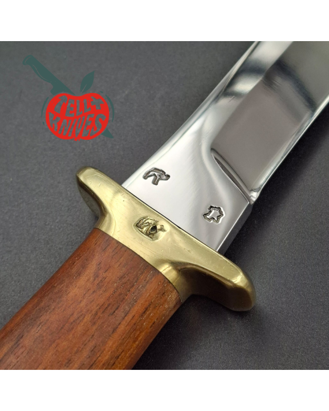 Jean Tanazacq 1994 Modèle Bazeilles acier 440C forgé finition miroir garde laiton manche noyer étui cuir