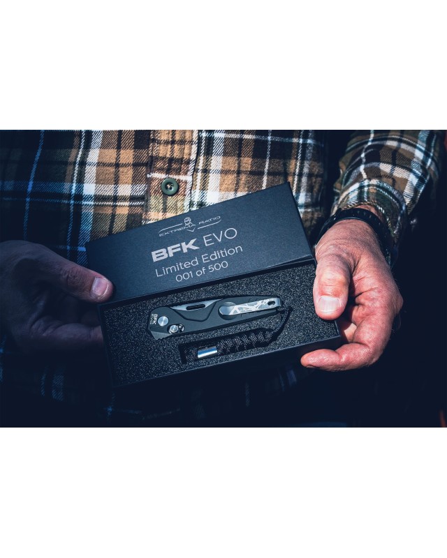 Extrema Ratio The Carry Box Limited Edition 500pces knife black leather wallet black hat CF credit card