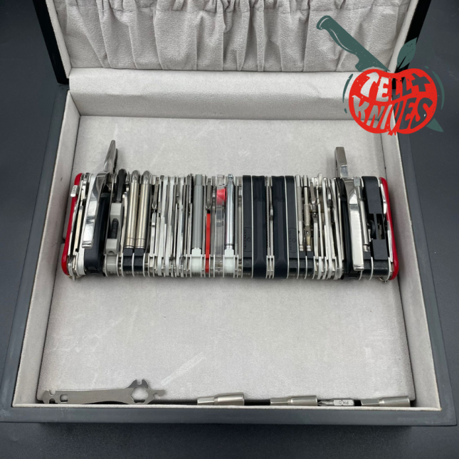 WENGER Swiss Army Collector's Knife 2007