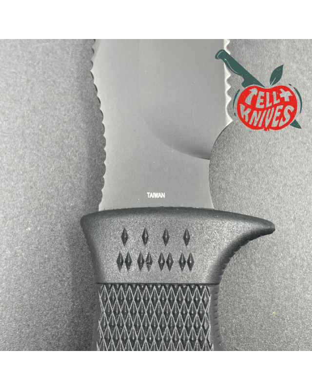 SOG Seal Team Elite fixed blade AUS-8 steel TiNi black finish Zytel handle Cordura sheath