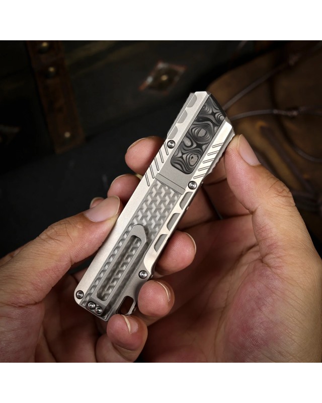 Remette Leopard Knife M390 premium steel light gray titanium handle Black CF inlay gravity knife (OTF Manual Opening Swi