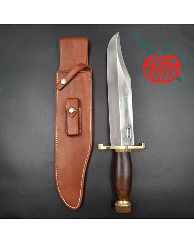 Randall Made Knives 1980ies Model 12-11 Smithsonian Bowie forged carbon steel walnut handle brass guard and pommel