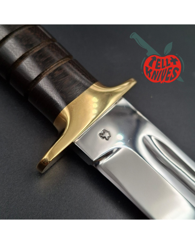 Jean Tanazacq 1990 Modèle USMC acier 440C forgé finition miroir garde laiton manche micarta étui cuir