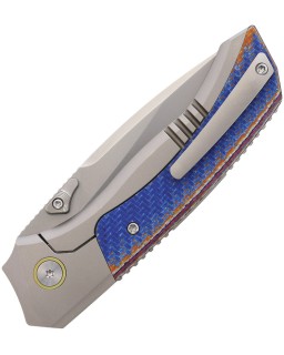 Remette Steed Button Pearlescent M390 Steel Blade Sand Blasted Blue Titanium Carbon Fiber Handle