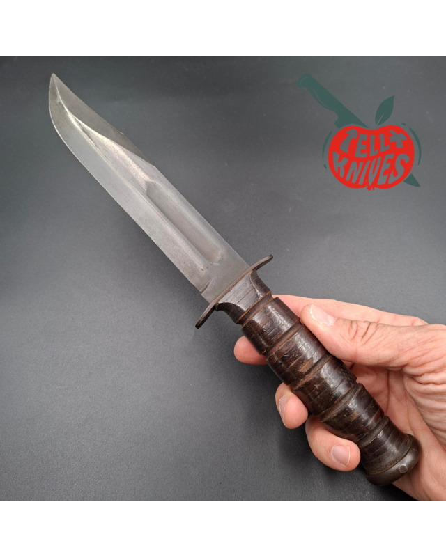 KABAR MK2 Fighting Knife WWII Era black carbon steel blade stacked leather handle gray plastic sheath