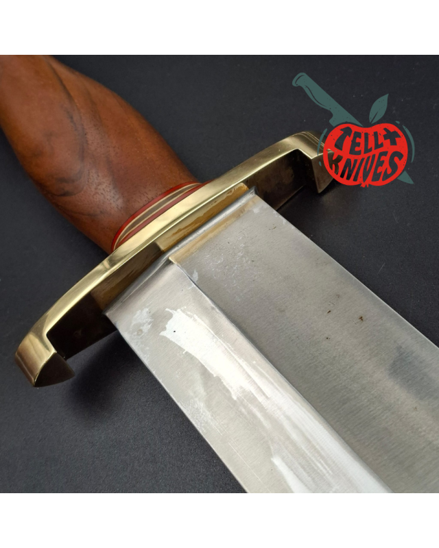 Randall Made Knives 1980ies Model 12-11 Smithsonian Bowie forged carbon steel walnut handle brass guard and pommel