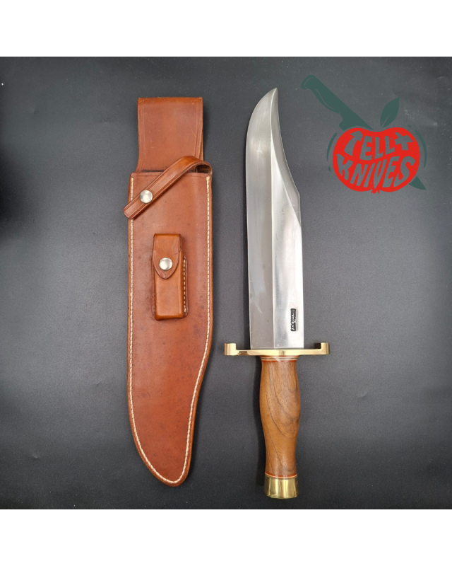 Randall Made Knives 1980ies Model 12-11 Smithsonian Bowie forged carbon steel walnut handle brass guard and pommel