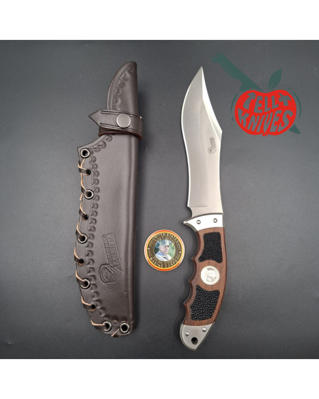 SOG Gunny Series Bowie GFX01-L Full Tang fixed blade VG-10 stainless steel wood display