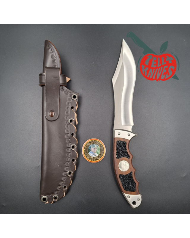 SOG Gunny Series Bowie GFX01-L Full Tang fixed blade VG-10 stainless steel wood display