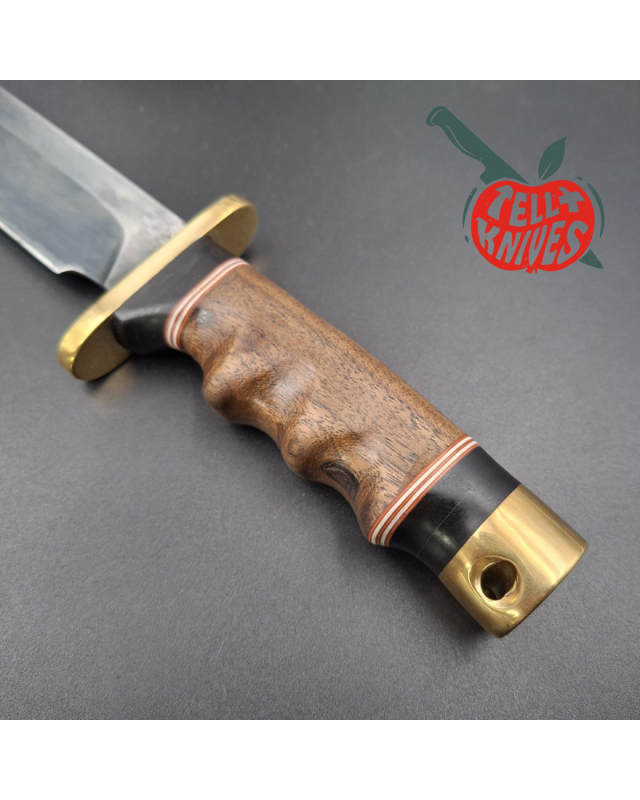La Grotte du Loup Custom Fighting Knife forged carbon steel blade brass guard and pommel walnut handle