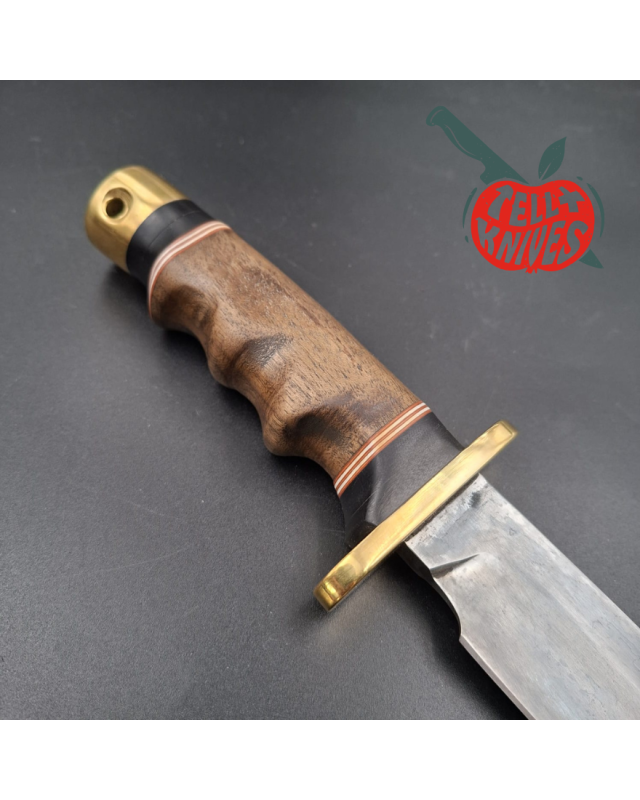 La Grotte du Loup Custom Fighting Knife forged carbon steel blade brass guard and pommel walnut handle