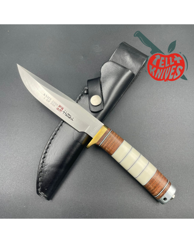 Hattori fixed blade "2006 Knife of the Year" Wild Road Hunter VG-10 stainless steel brass guard stacked leather wood box