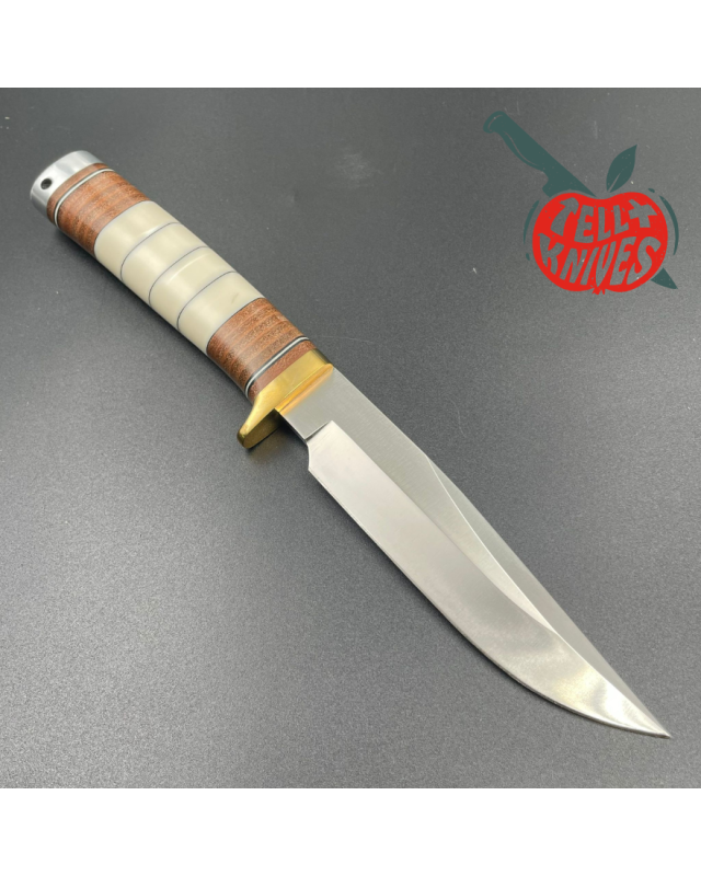 Hattori fixed blade "2006 Knife of the Year" Wild Road Hunter VG-10 stainless steel brass guard stacked leather wood box