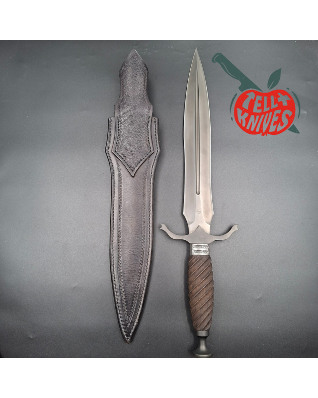 Michal Komorovsky Hunting Dagger Sleipner steel black DLC coating Wenge wood handle black leather sheath [duplicated]