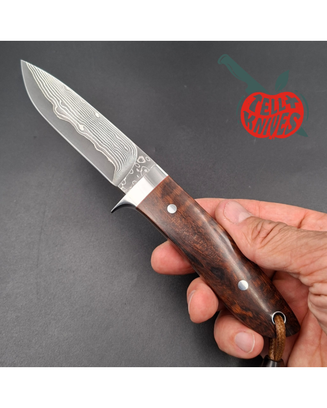 Yaroslav Custom Knives Loveless Hunter Tribute VG-10 Core laminate steel Snakewood handle