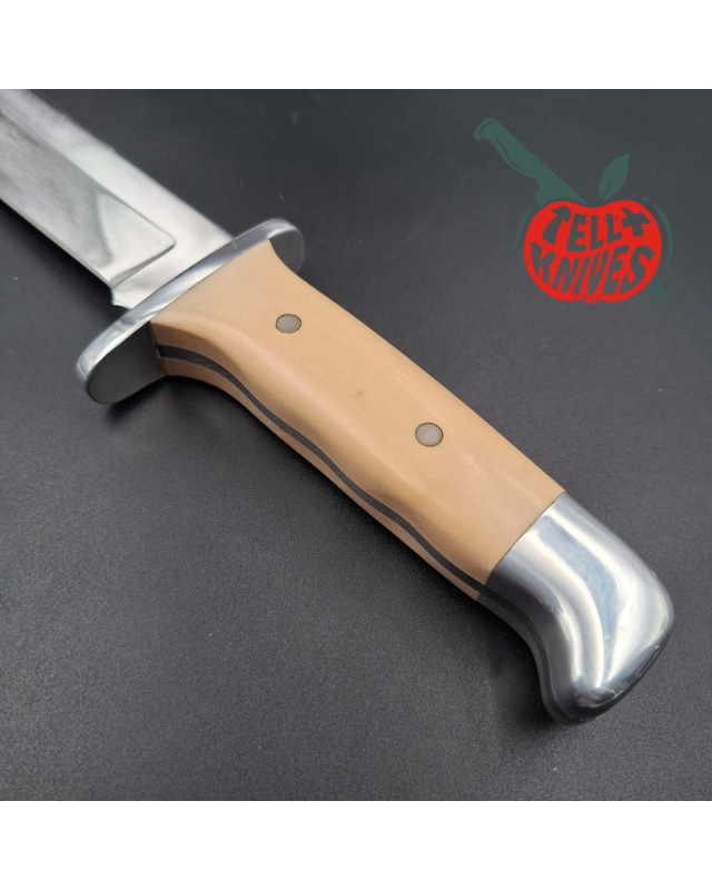 BUCK 1989 Euro Edition 124 Frontiersman 420HC steel miror finish blade white micarta handle black leather sheath