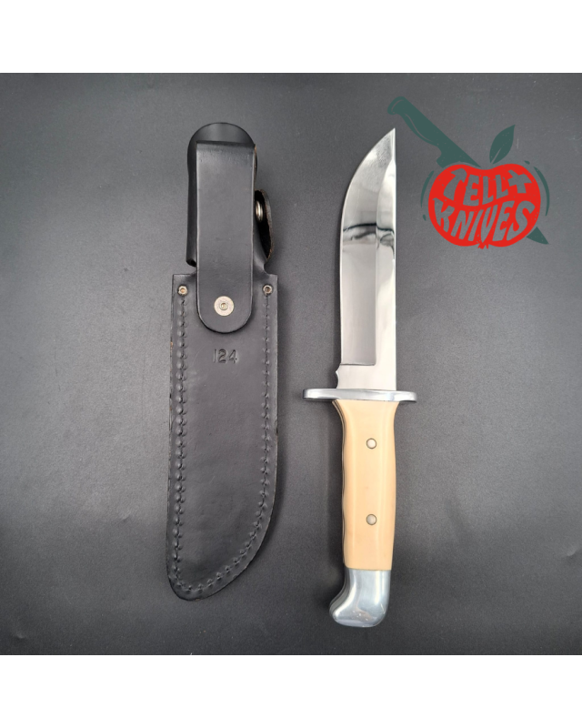 BUCK 1989 Euro Edition 124 Frontiersman 420HC steel miror finish blade white micarta handle black leather sheath