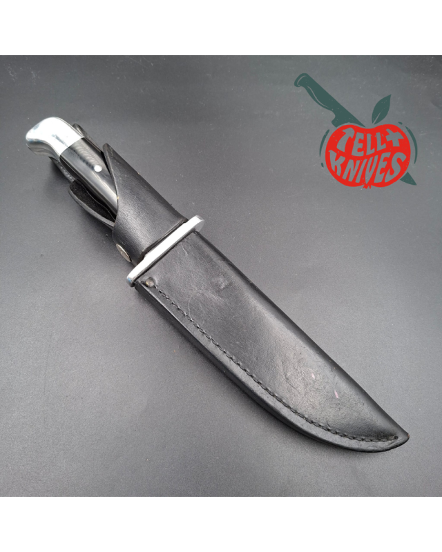 BUCK 1972-1986 124 Frontiersman 420HC steel blade black micarta handle black leather sheath
