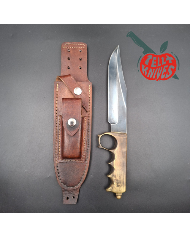 La Grotte du Loup One Knuckle Fighter forged carbon steel blade full brass handle