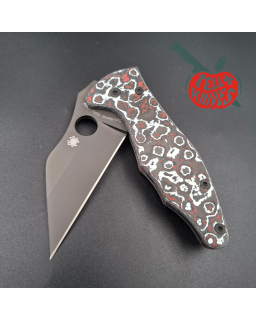 Spyderco Yojimbo DLC black S30V stainless steel blade SnowFire Fatcarbon scales