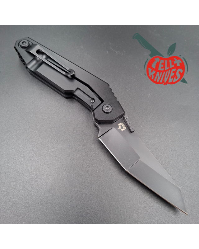QTRMSTR Mr Strickland QSE-9TT 154CM steel with black finish and titanium handle, 2015 limited edition of 300 pieces