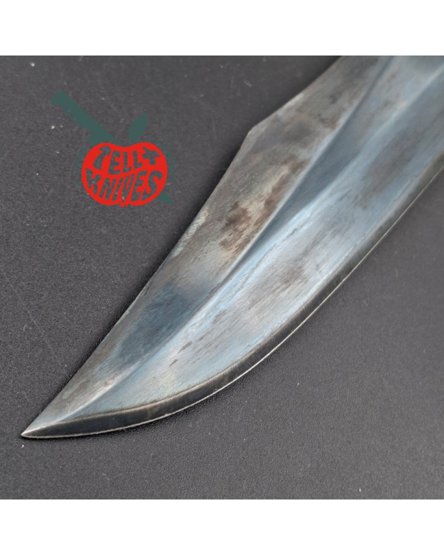 The Grotte du Loup SOG Vietnam Replica: forged carbon steel blade, brass guard and pommel, stacked leather handle