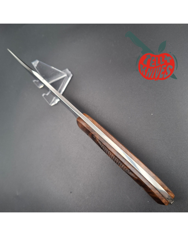 BUCK Knives 2004 819 Signature Series Limited Edition 0077/1000, mirror-finish S30V stainless steel with a walnut handle