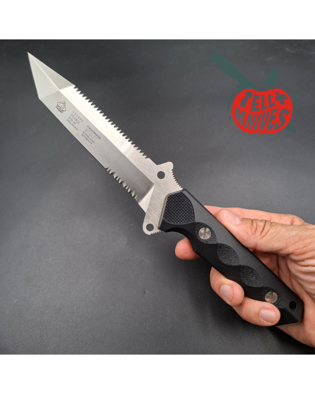 PUMA Solingen 132002 Scout full-tang stainless steel blade, chisel grind, black polymer handle