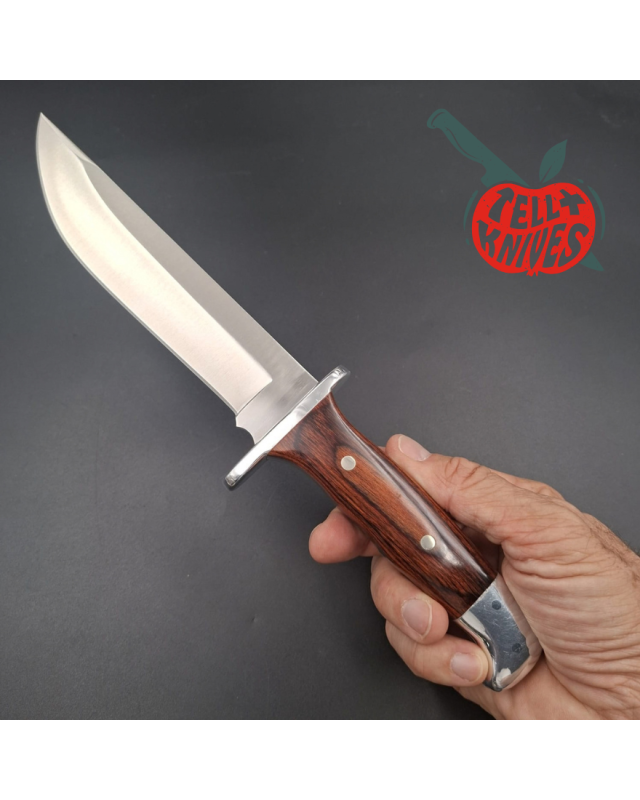 Buck 124 Frontiersman 1995 – acier 420HC manche bois laminé