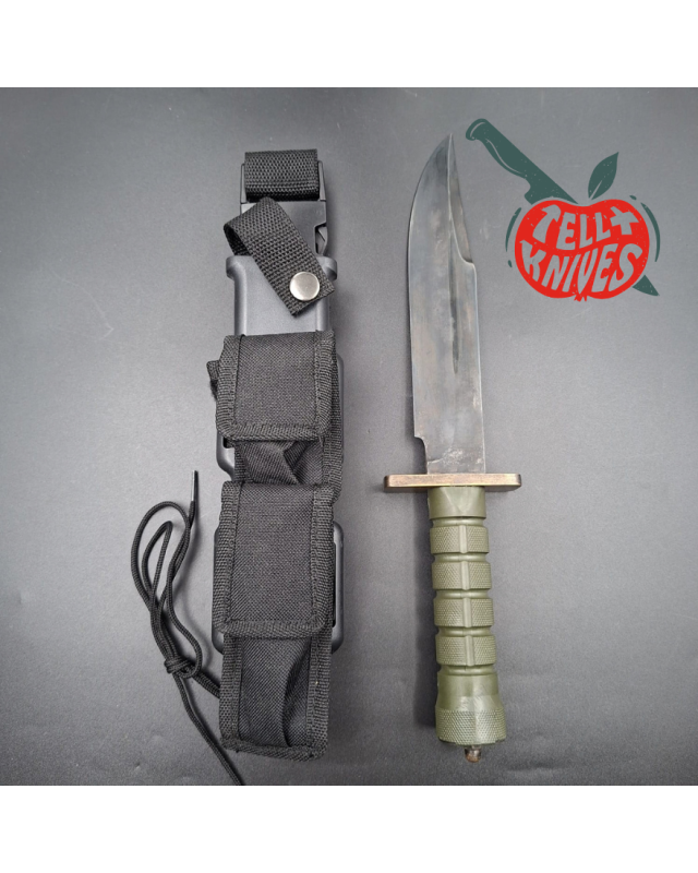 La Grotte du Loup Custom Bowie – Acier carbone forgé, finition Battleworn et manche de Buck M9