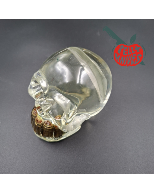 La Grotte du Loup – Crâne porte-couteau en résine transparente avec douilles