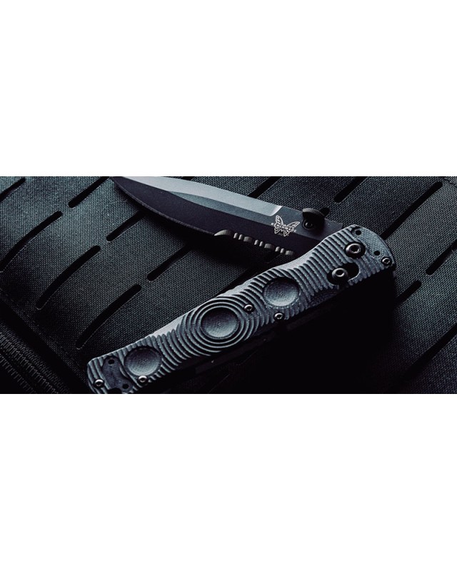 Benchmade Mini SOCP 393SBK – lame acier CPM-S30V Cerakote noir manche G10 noir AXIS Lock