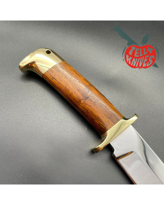 Jean Tanazacq Ardennelame 1981-1982 Modèle Tronçay 1  acier 440C forgé finition miroir garde laiton manche bois de no