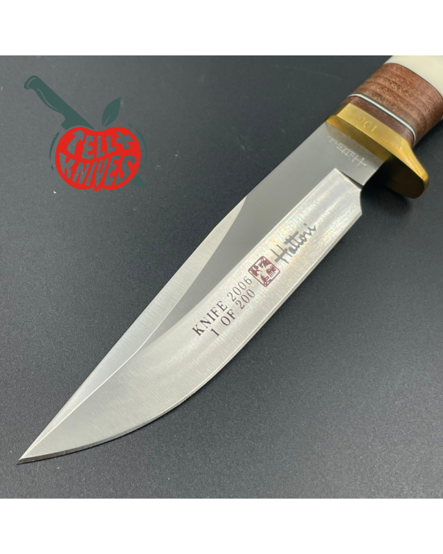 Hattori fixed blade "2006 Knife of the Year" Wild Road Hunter VG-10 stainless steel brass guard stacked leather wood box