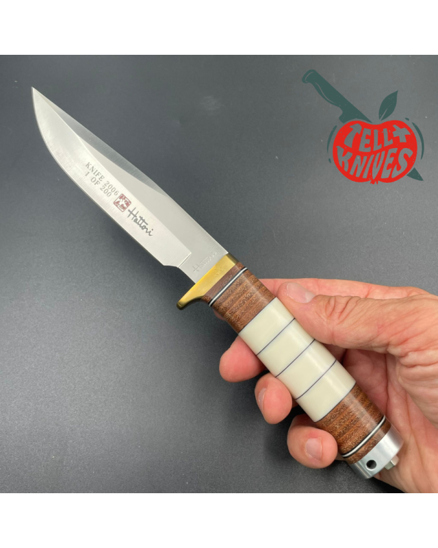 Hattori fixed blade "2006 Knife of the Year" Wild Road Hunter VG-10 stainless steel brass guard stacked leather wood box
