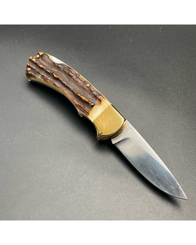 Couteau PUMA - 1982 745 Hunter 4 Stars - Couteau de collection Couteau PUMA - 1982 745 Hunter 4 Stars - Couteau de collection