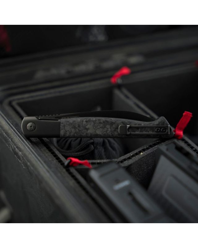 Specter Hawkbill CPM-20CV Carbon Fiber Specter Hawkbill CPM-20CV Carbon Fiber