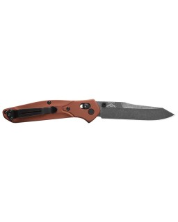 Obtenez cette superbe version du Benchmade 940 Osborne chez Tellknives