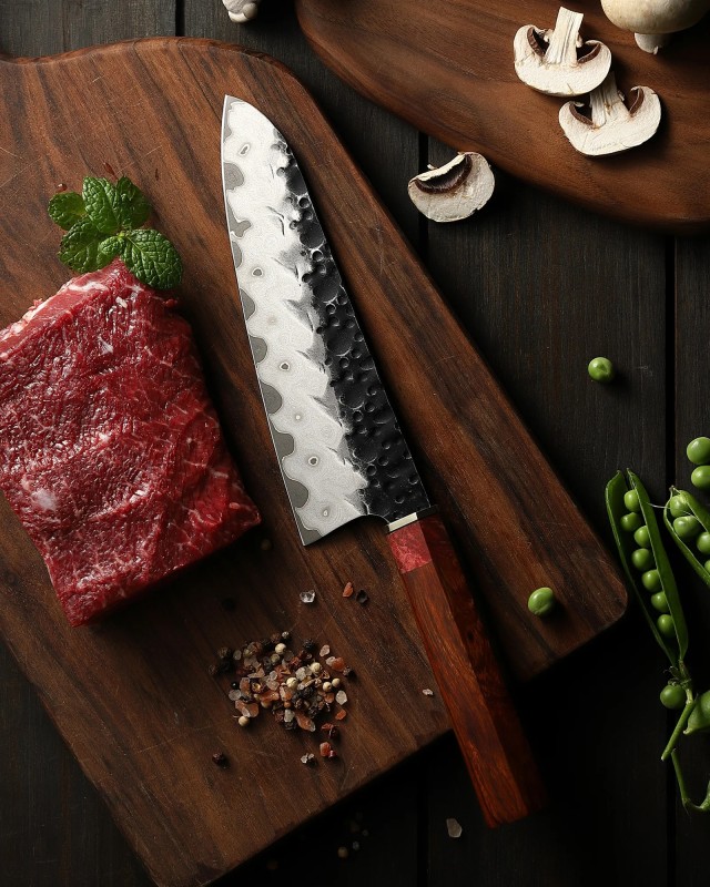 Japanese Style Santoku Knife 440C San Mai Hammered Forged Japanese Style Santoku Knife 440C San Mai Hammered Forged