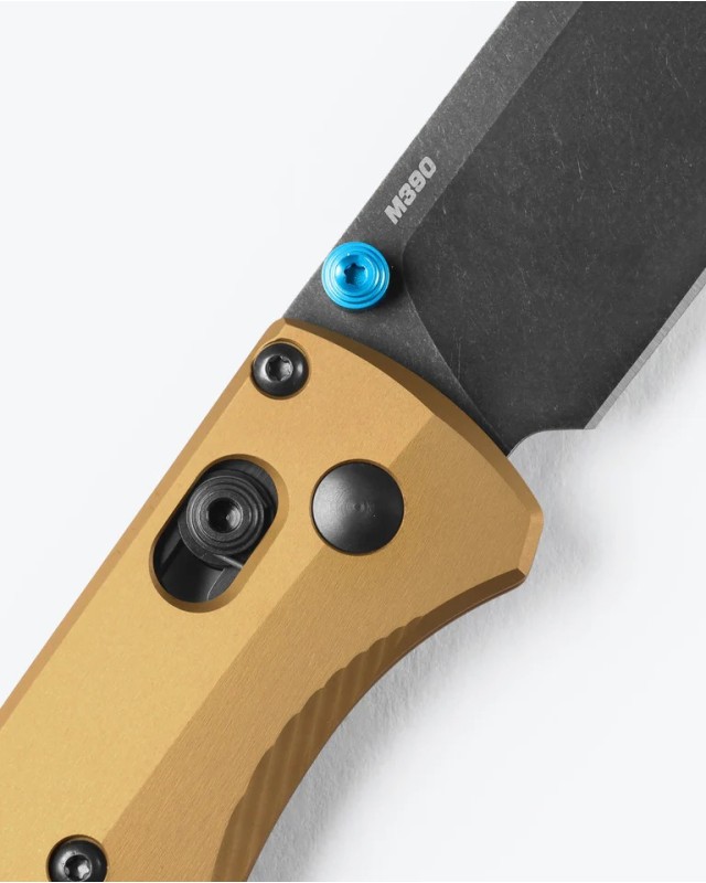 Bugout blackwash M390 steel burnt brass aluminium Bugout blackwash M390 steel burnt brass aluminium