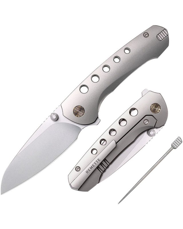 Bee M390 steel Framelock Titanium handle integrated toothpick Bee M390 steel Framelock Titanium handle integrated toothpick