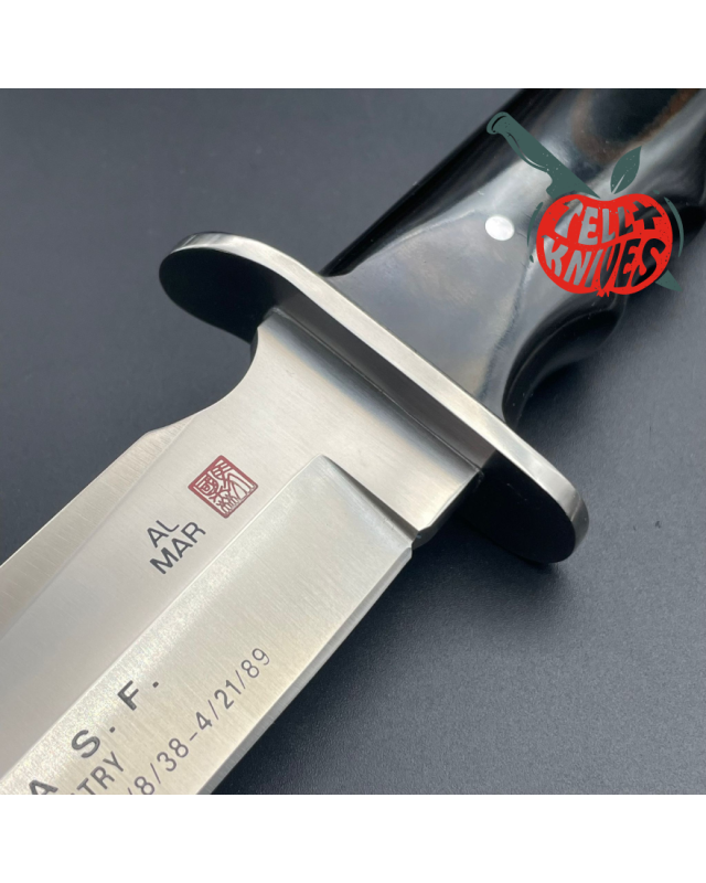 VINTAGE AMK 3009 Colonel Rowe USASF full tang AUS-6A steel black micarta handle black leather sheath VINTAGE AMK 3009 Colonel Rowe USASF full tang AUS-6A steel black micarta handle black leather sheath