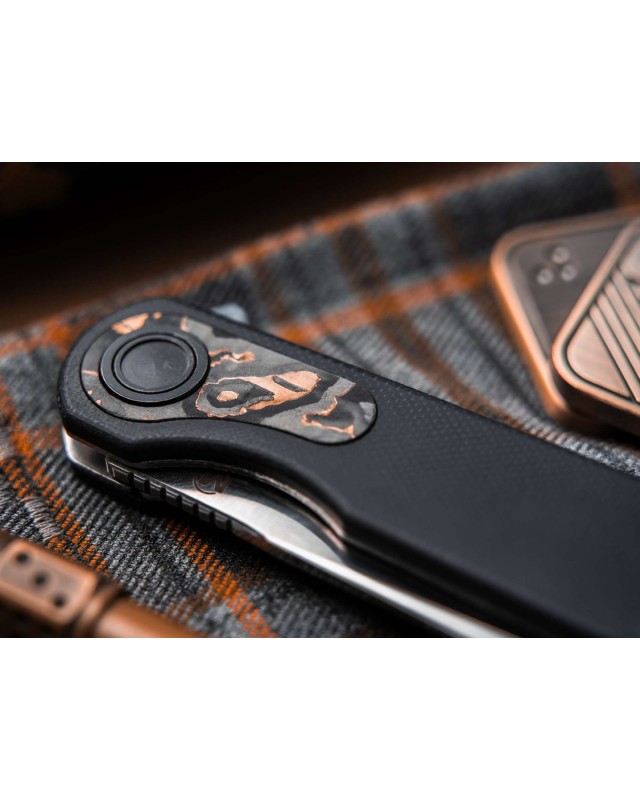 Magnum Braddock 440B steel Black G10 Flipper CF Copper inlay Magnum Braddock 440B steel Black G10 Flipper CF Copper inlay