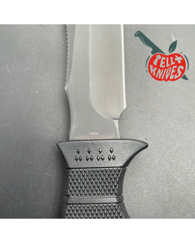 SOG - Seal Pup Elite black TiNi finish SOG - Seal Pup Elite black TiNi finish