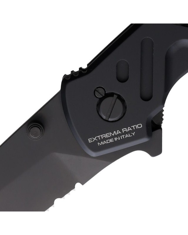 Caimano Nero N.A. N690 steel black blade black aluminium handle Caimano Nero N.A. N690 steel black blade black aluminium handle