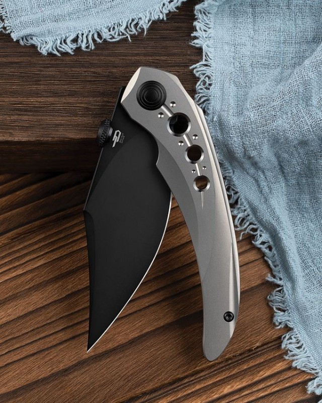 Razon Framelock MagnaCut Blackwash finish Gray Titanium handle Razon Framelock MagnaCut Blackwash finish Gray Titanium handle