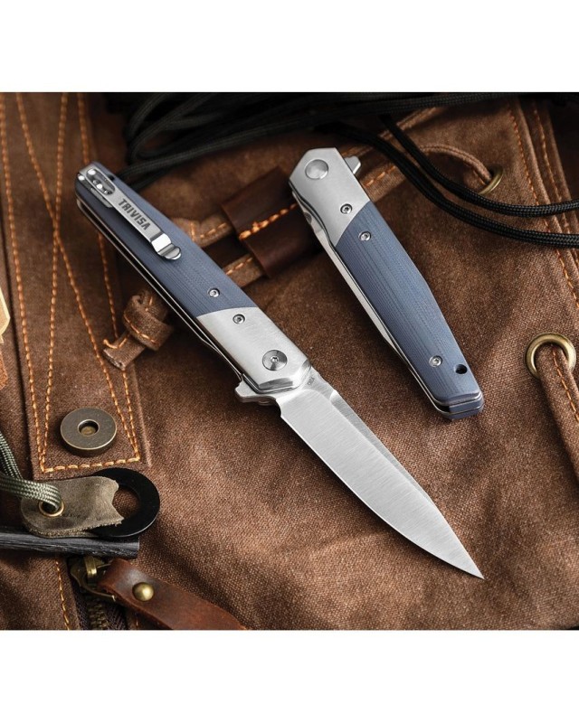 Leominor Flipper Linerlock Blue G10 Böhler K110 steel satin finish Leominor Flipper Linerlock Blue G10 Böhler K110 steel satin finish