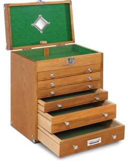 Six Drawer Chest Red Oak wood