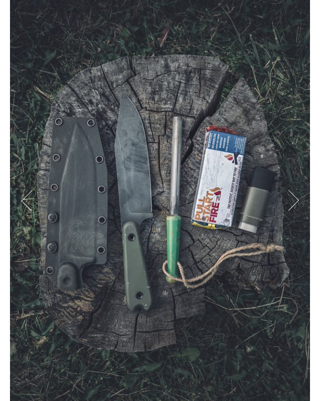 NUMERO 11 La Bête 1095 carbon steel G10 handle kydex sheath